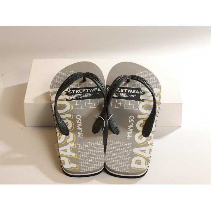 household-goods/clothes-shoes-accessories/mumuso-passion-flip-flops-black42-43