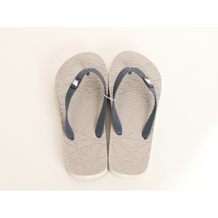 household-goods/clothes-shoes-accessories/mumuso-shark-flip-flops-grey44-45