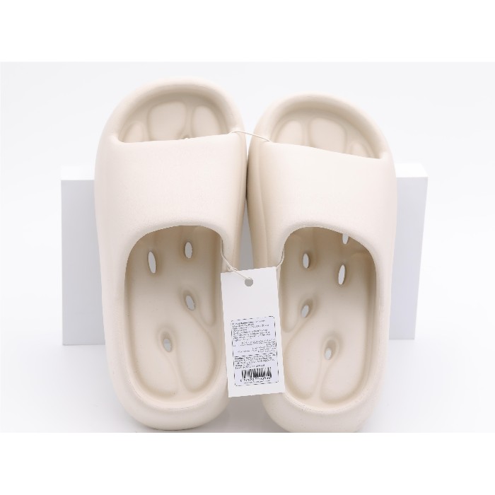 household-goods/clothes-shoes-accessories/mumuso-men-s-bathroom-slippers-grey40-41