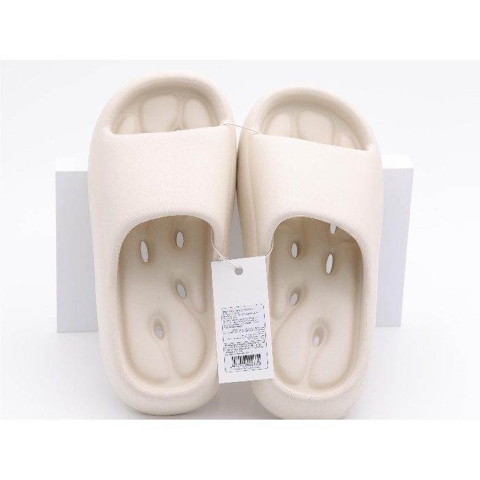 household-goods/clothes-shoes-accessories/mumuso-men-s-bathroom-slippers-grey42-43