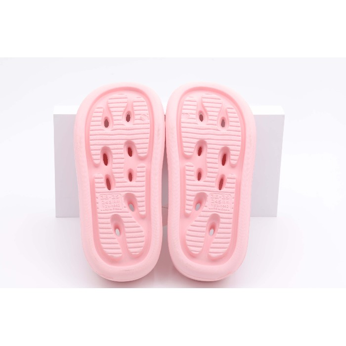 household-goods/clothes-shoes-accessories/mumuso-women-s-bathroom-slippers-pink40-41