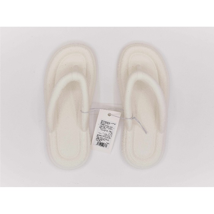 household-goods/clothes-shoes-accessories/mumuso-women-s-comfortable-flip-flops-white36-37