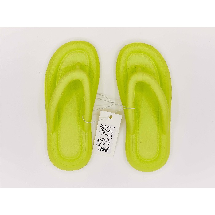 household-goods/clothes-shoes-accessories/mumuso-women-s-comfortable-flip-flops-fluorescent-green38-39