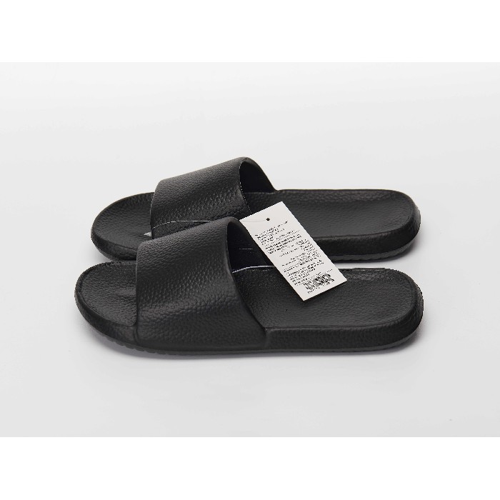household-goods/clothes-shoes-accessories/mumuso-men's-lightweight-slippers-black43-44