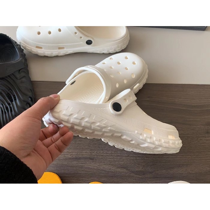 household-goods/clothes-shoes-accessories/mumuso-garden-clogs-white38-39