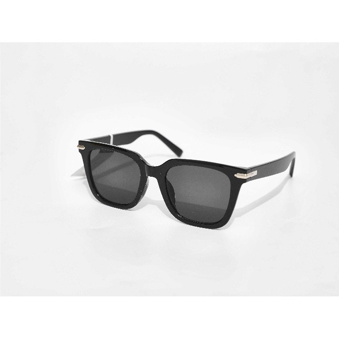 household-goods/clothes-shoes-accessories/mumuso-753-simple-square-sunglasses-black