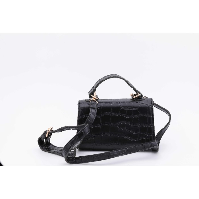 household-goods/clothes-shoes-accessories/mumuso-textured-handbag-with-detachable-strap-black