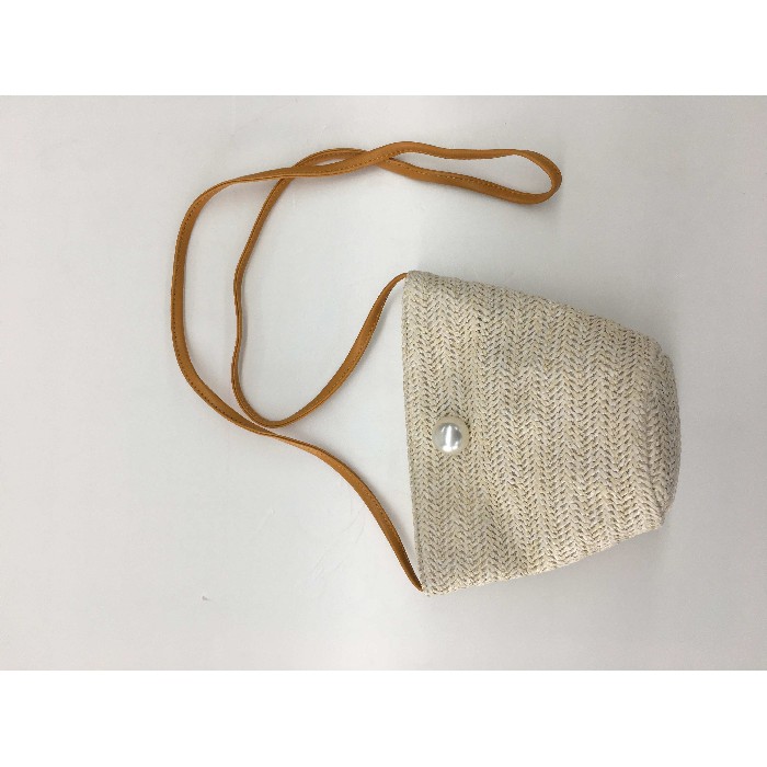 household-goods/clothes-shoes-accessories/mumuso-small-straw-crossbody-bag-white