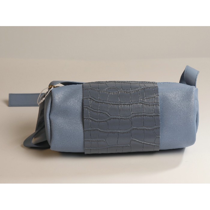 household-goods/clothes-shoes-accessories/mumuso-textured-splicing-crossbody-bag-blue