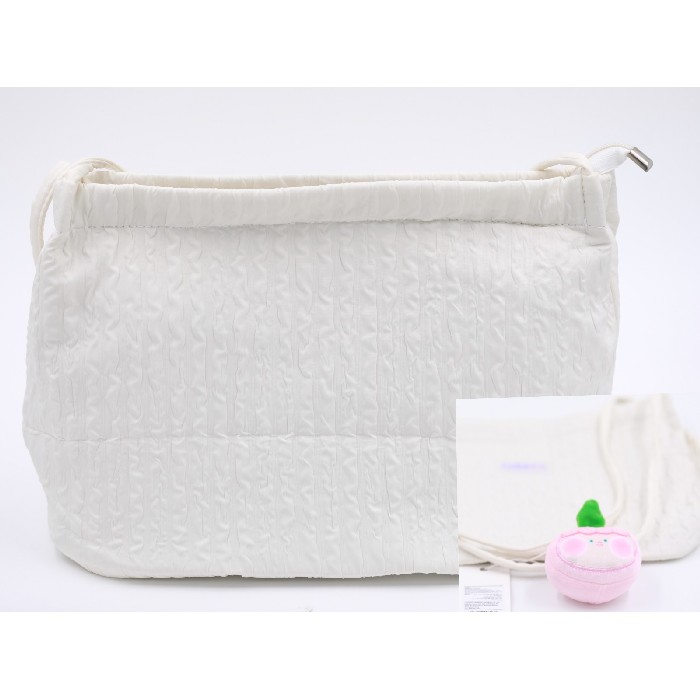 household-goods/clothes-shoes-accessories/mumuso-fresh-textured-shoulder-bag-beige