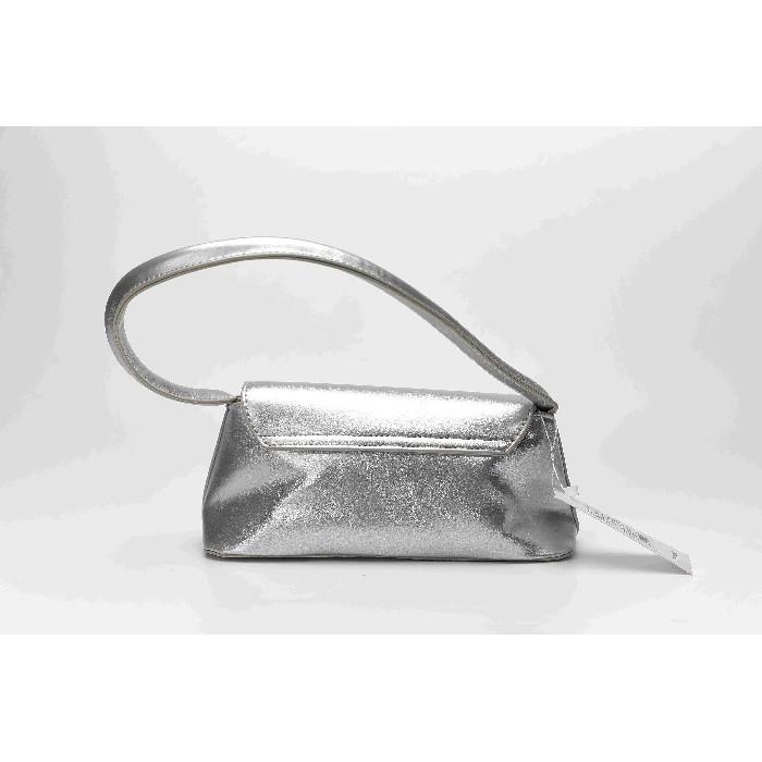 household-goods/clothes-shoes-accessories/mumuso-trapezoid-underarm-bag-silver