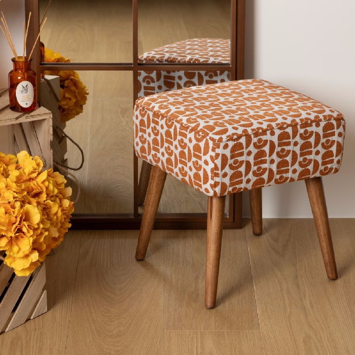 living/seating-accents/atmosphera-side-stool-chaira-amber-and-white