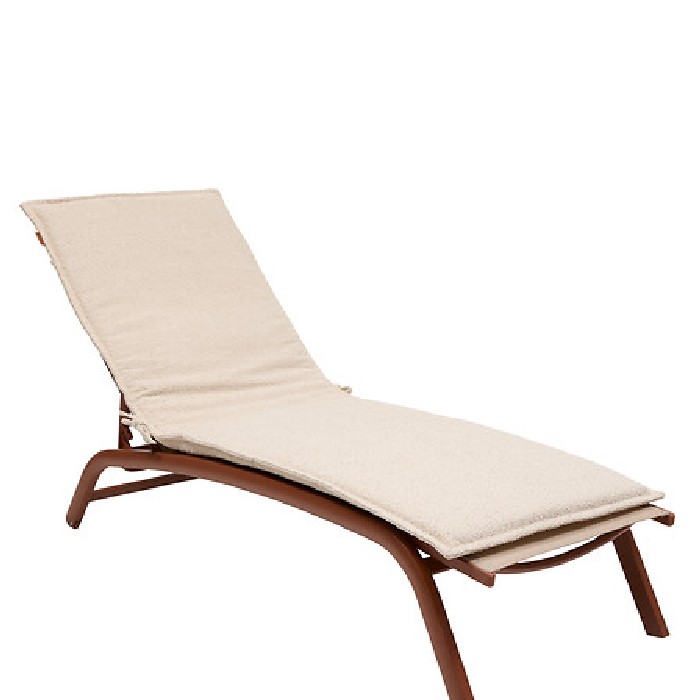 outdoor/cushions/hespéride-solfia-lounger-cushion-wheat