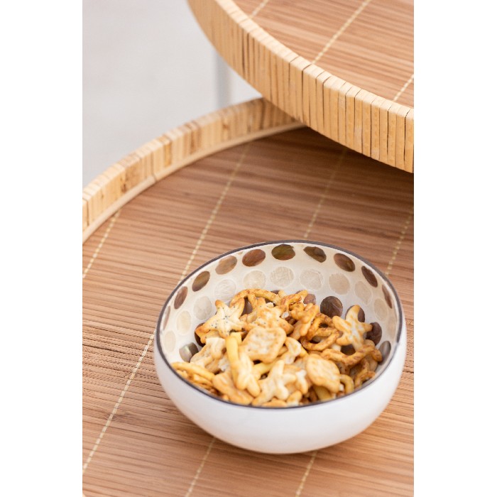home-decor/decorative-ornaments/half-coconut-ball-nuye-nutpaint-brownwhite