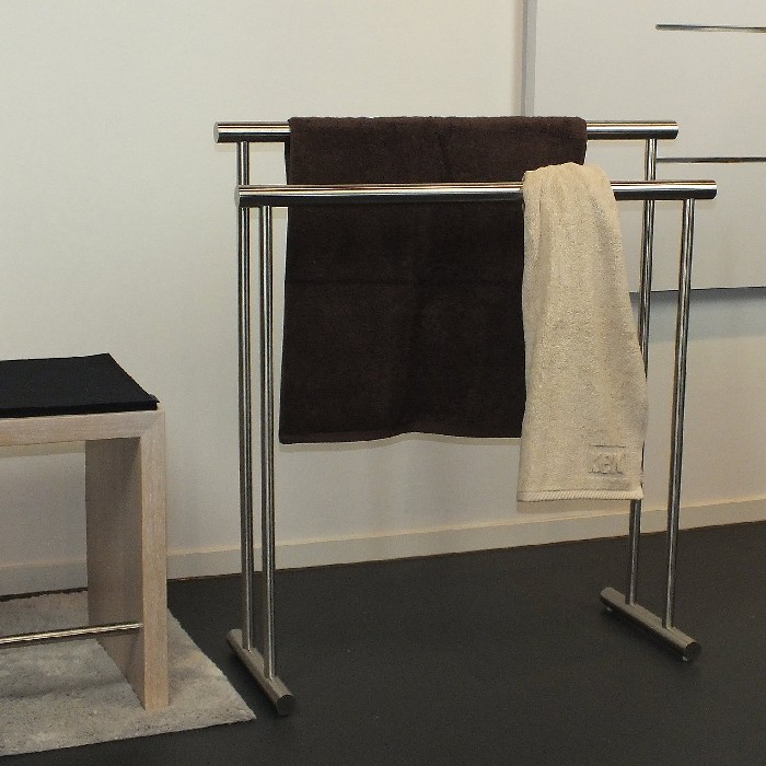 bathrooms/towel-rails-hooks/kela-towel-holder-priamo