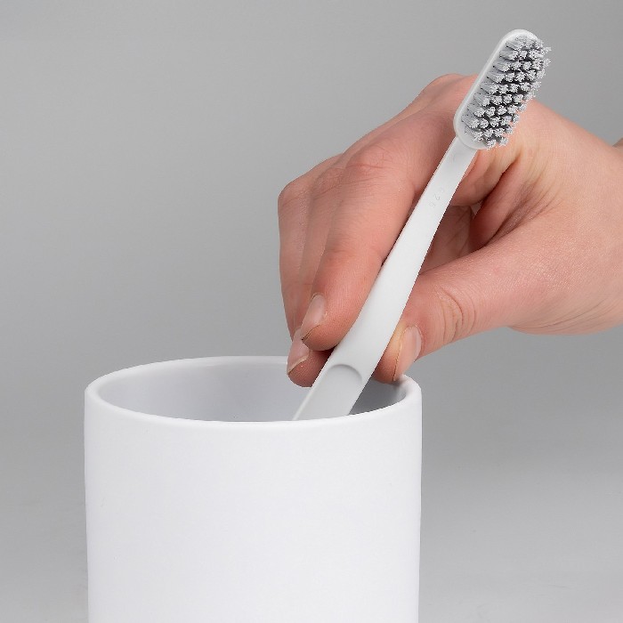bathrooms/sink-accessories/kela-tumbler-sana-white