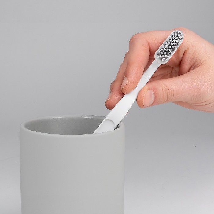 bathrooms/sink-accessories/kela-tumbler-sana-light-grey