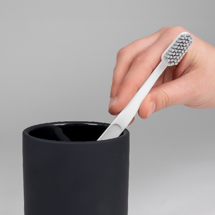 bathrooms/sink-accessories/kela-tumbler-sana-black