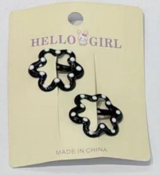 household-goods/clothes-shoes-accessories/mumuso-mj-black-and-white-polka-dot-bb-clip