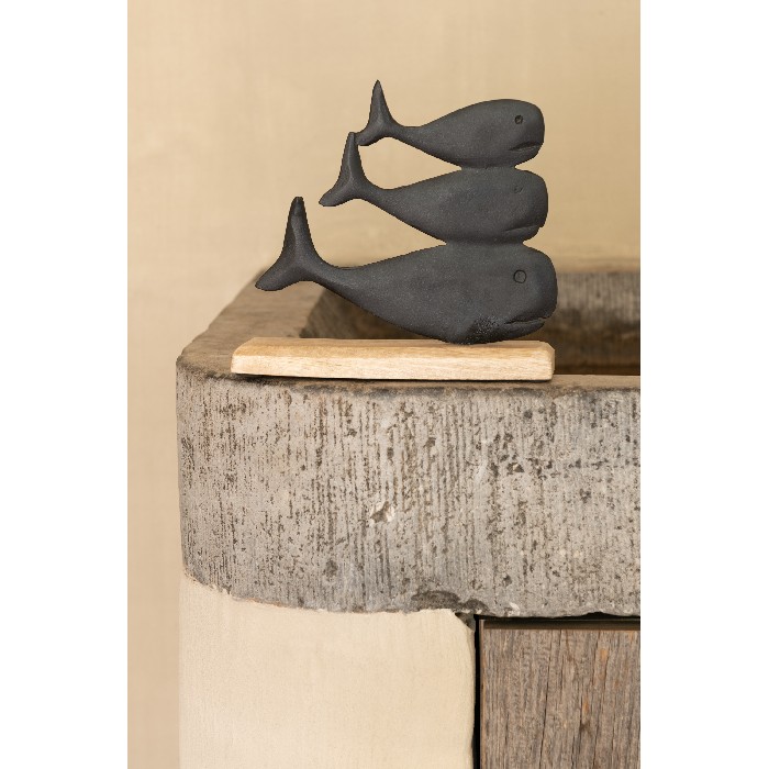 home-decor/decorative-ornaments/whales-on-base-aluminium-black-small