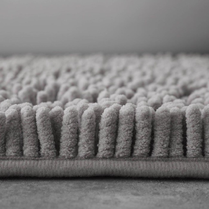 home-textiles/bathroom-carpets/gaveno-cavailia-loop-bath-set-silver