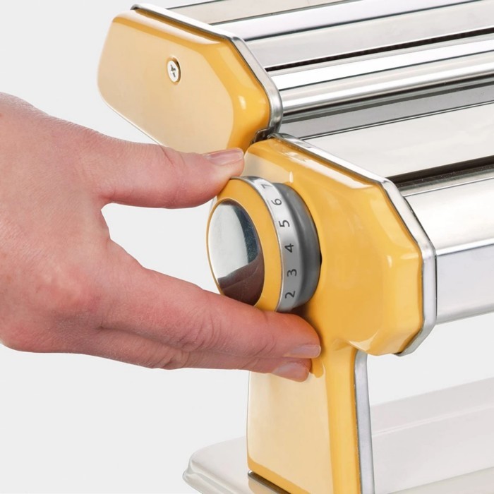 kitchenware/miscellaneous-kitchenware/tescoma-pasta-machine-delicia