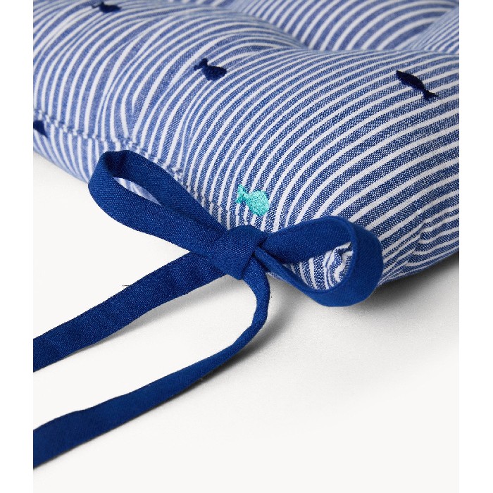 home-textiles/kitchen-textiles/coincasa-striped-chair-cushion-with-ties-6812888