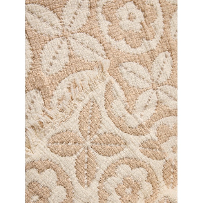 home-textiles/bedspreads-duvets-quilts/coincasa-quilted-cotton-gauze-blanket-6814120