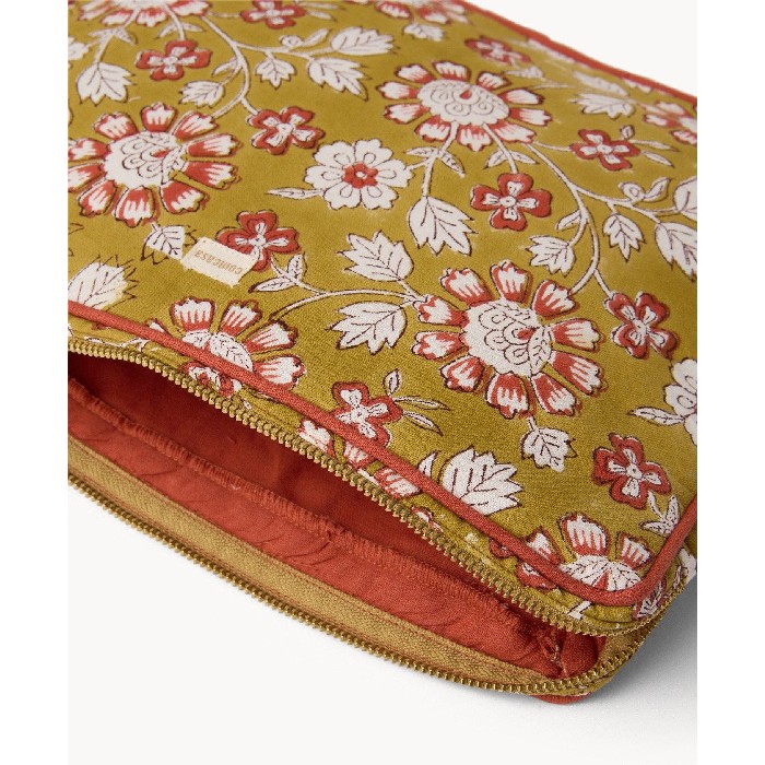 electronics/computers-laptops-tablets-accessories/coincasa-printed-fabric-laptop-sleeve-6814122