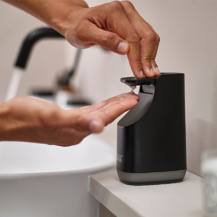 bathrooms/sink-accessories/slim-compact-soap-pump-matt-black