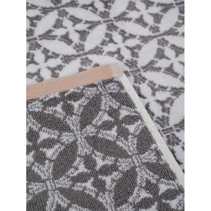home-textiles/bath-linen-towels/coincasa-portofino-cotton-velor-towel-with-geometric-pattern-one-towel-only-7359590