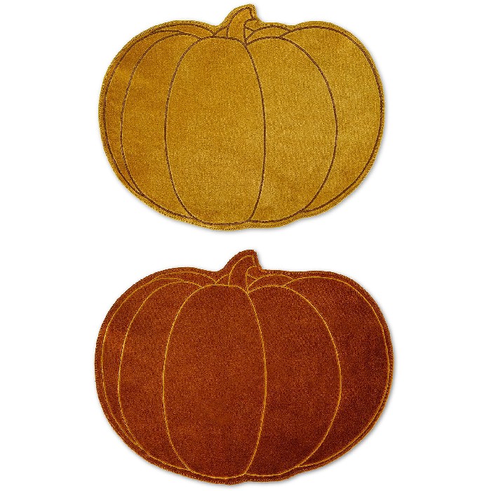 tableware/placemats-coasters-trivets/coincasa-pumpkin-shaped-placemat-in-cotton-velvet-white