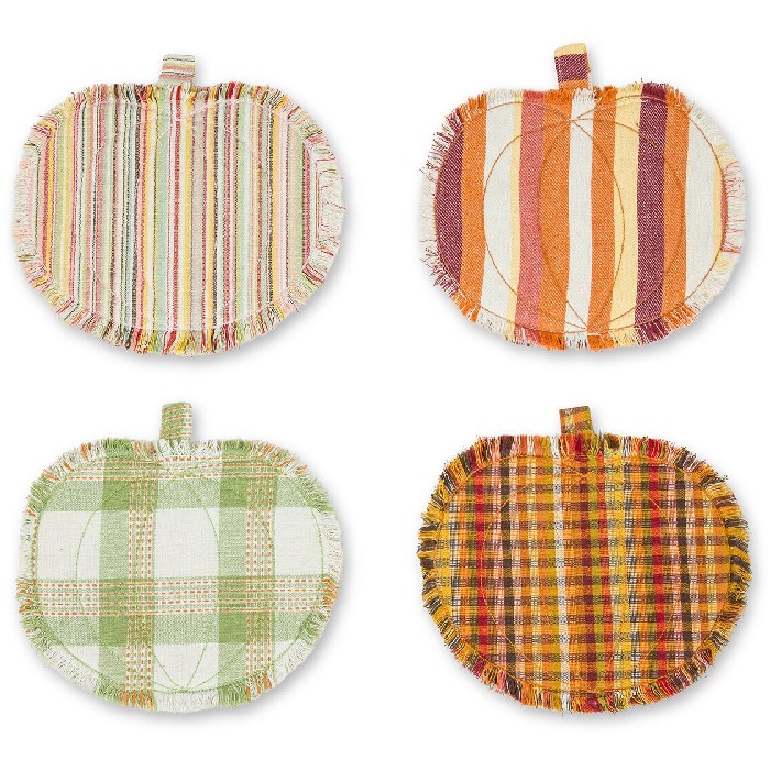 home-textiles/kitchen-textiles/coincasa-pumpkin-shaped-pot-holder-in-pure-cotton-with-fringes-orange