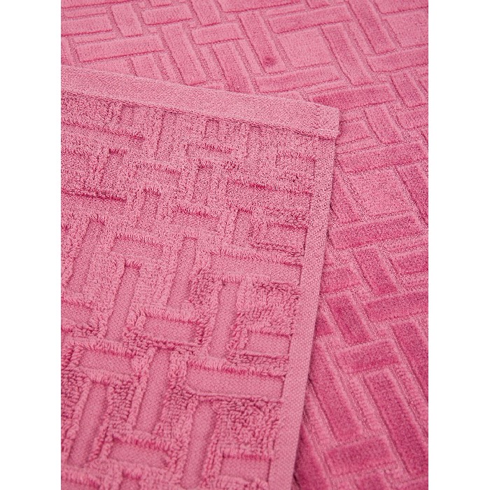 home-textiles/bath-linen-towels/coincasa-velor-cotton-towel-with-geometric-pattern-cherry-red-7454406