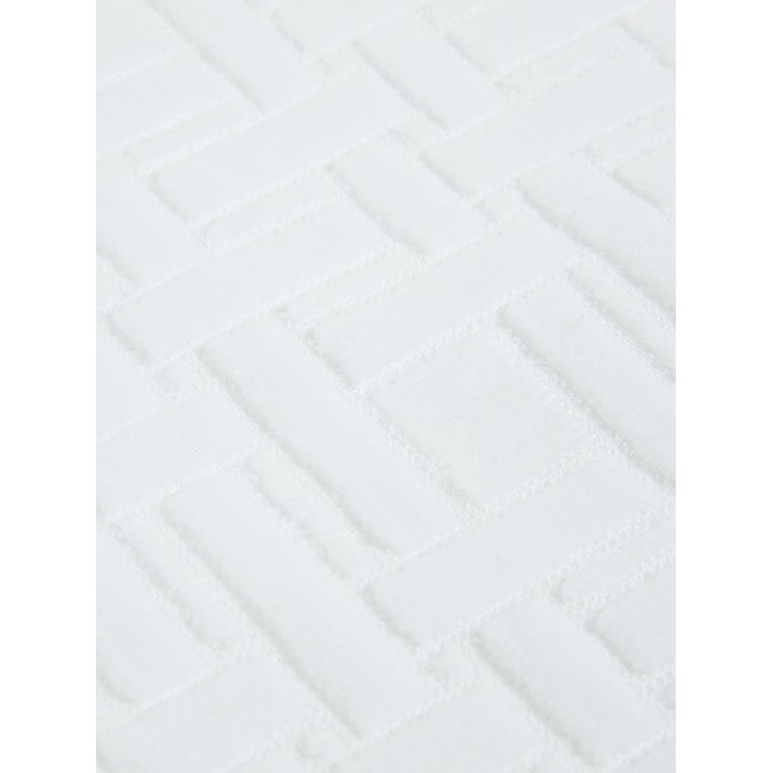 home-textiles/bath-linen-towels/coincasa-velor-cotton-towel-with-geometric-pattern-white-7454428
