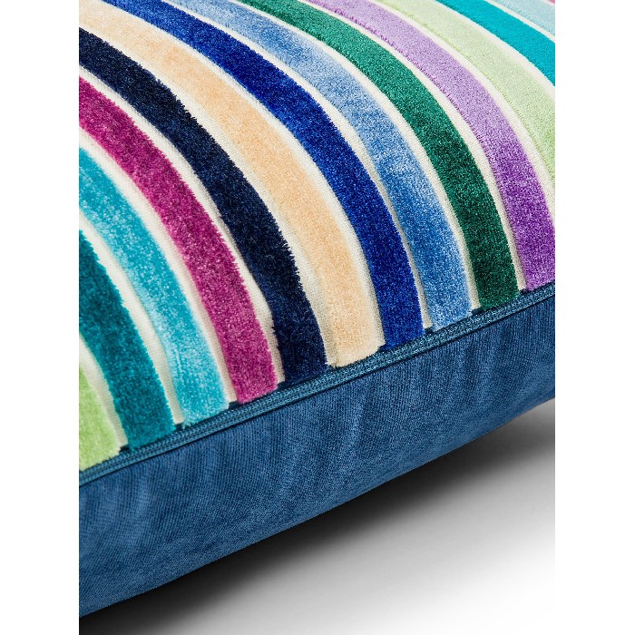 home-textiles/cushions-cushion-covers/coincasa-43x43-cm-cushion-in-striped-jacquard-velvet-7458218