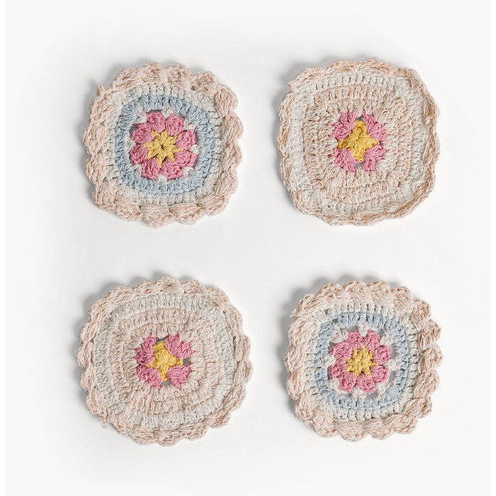 tableware/placemats-coasters-trivets/coincasa-set-of-4-crochet-coasters