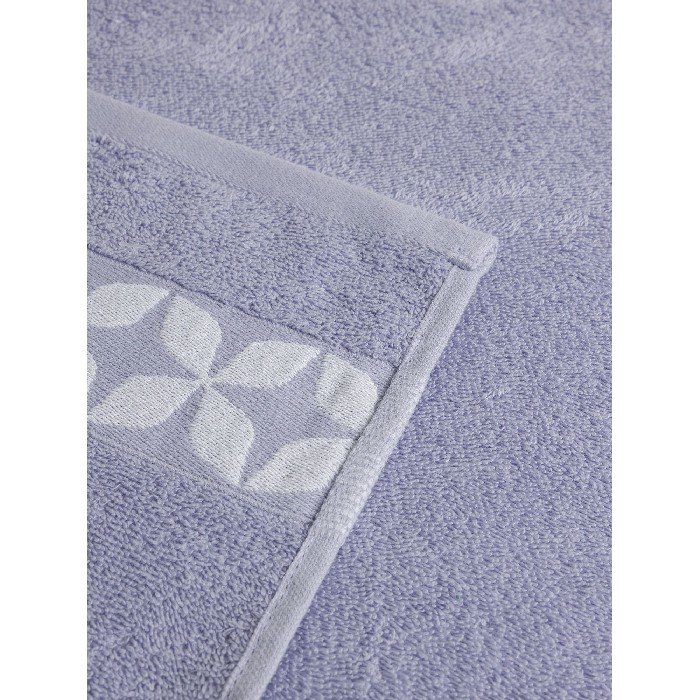 home-textiles/bath-linen-towels/coincasa-pure-cotton-towel-with-geometric-pattern-one-towel-only