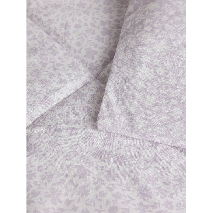 home-textiles/bedspreads-duvets-quilts/coincasa-cotton-percale-quilt-with-lavender-print