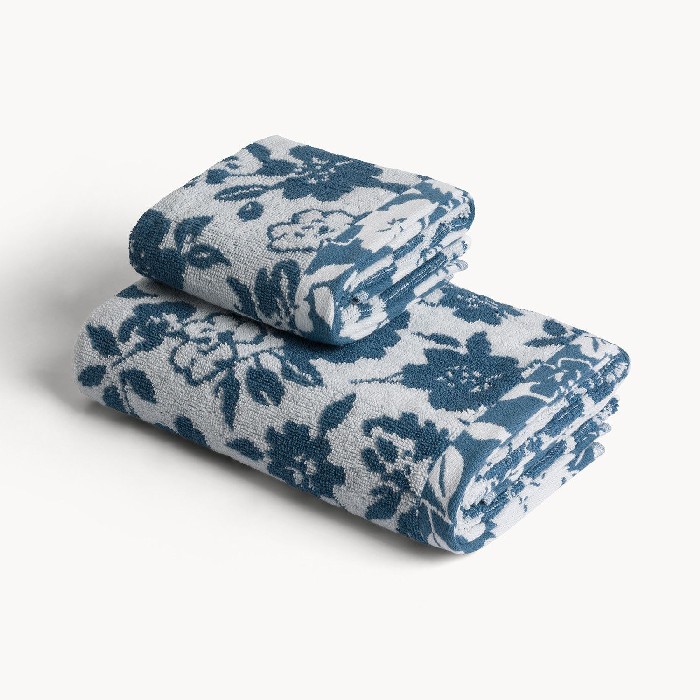 home-textiles/bath-linen-towels/coincasa-pure-cotton-yarn-dyed-towel-with-floral-pattern-one-towel-only-7468837