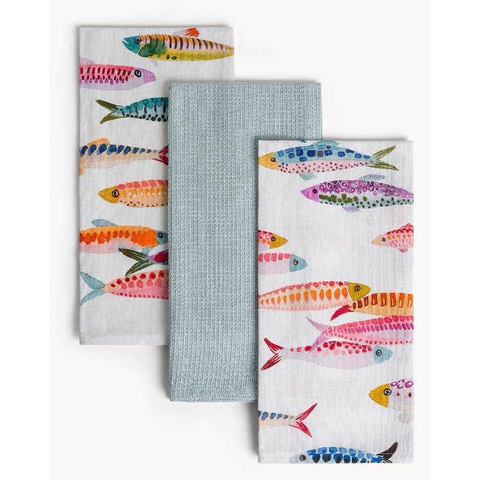 home-textiles/kitchen-textiles/coincasa-set-of-3-pure-cotton-fish-print-tea-towels