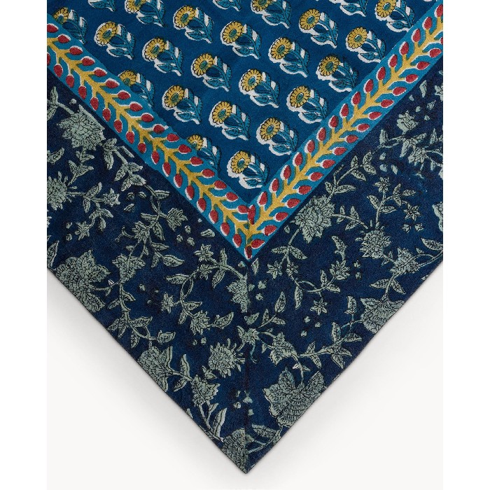 home-textiles/table-cloths-runners/coincasa-pure-cotton-centerpiece-block-print-placed