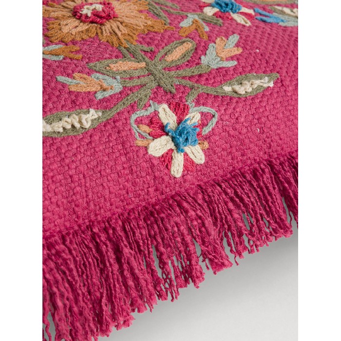 home-textiles/cushions-cushion-covers/coincasa-hand-embroidered-cotton-cushion-33x55cm-7475347