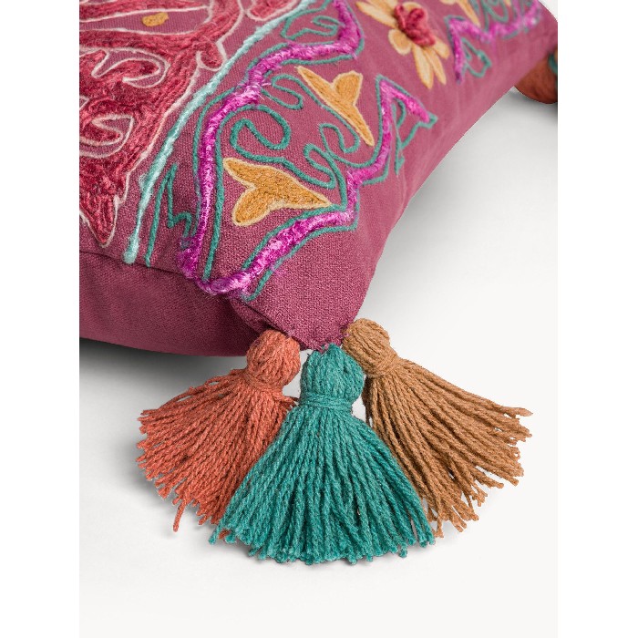 home-textiles/cushions-cushion-covers/coincasa-hand-embroidered-cotton-cushion-45x45cm-7475351