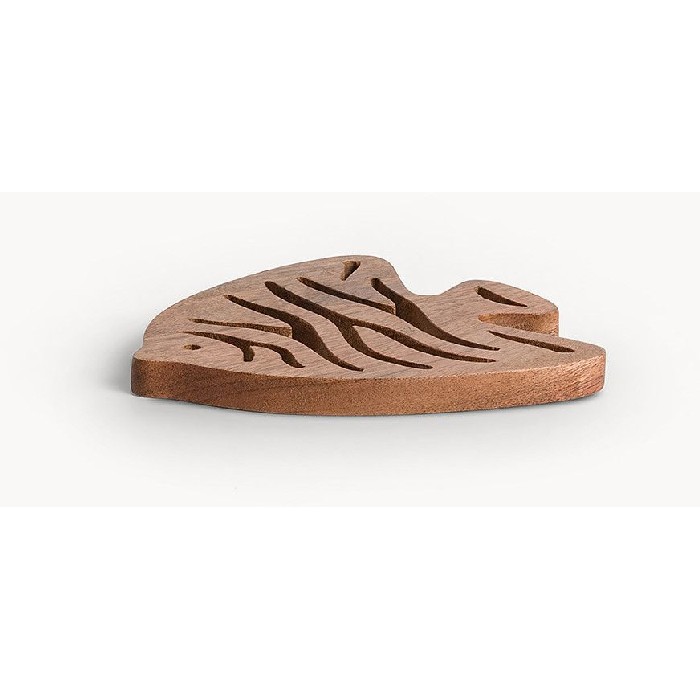 tableware/serveware/coincasa-mango-wood-trivet-with-fish-shape