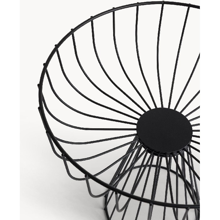 tableware/centrepieces-fruit-bowls/coincasa-black-wire-basket-in-enamelled-iron-7476378