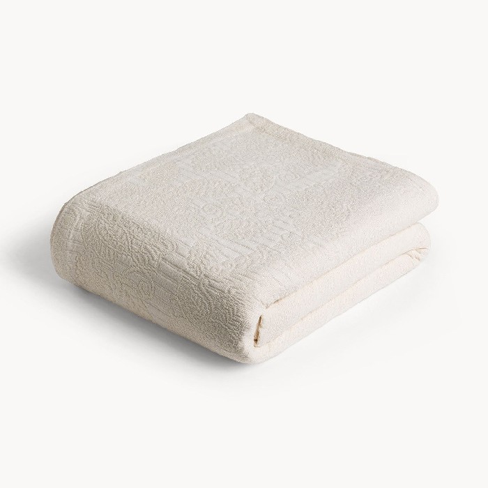 home-textiles/bedspreads-duvets-quilts/coincasa-plain-cotton-bedspread-with-workmanship