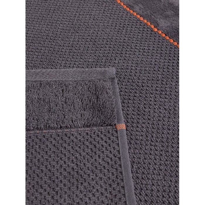 home-textiles/bath-linen-towels/coincasa-cotton-terry-towel-with-dotted-border-7477721