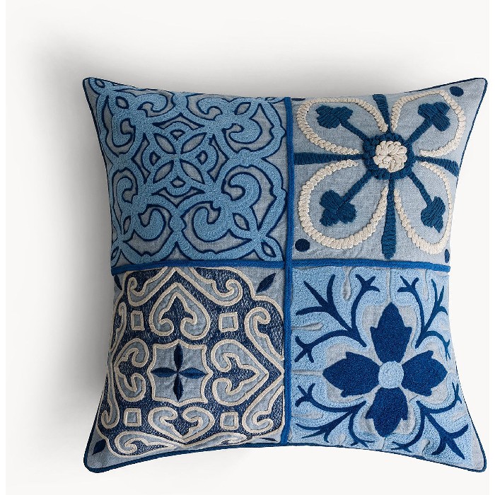 home-textiles/cushions-cushion-covers/coincasa-geometric-cotton-pillow-45cm-x-45cm-7477817