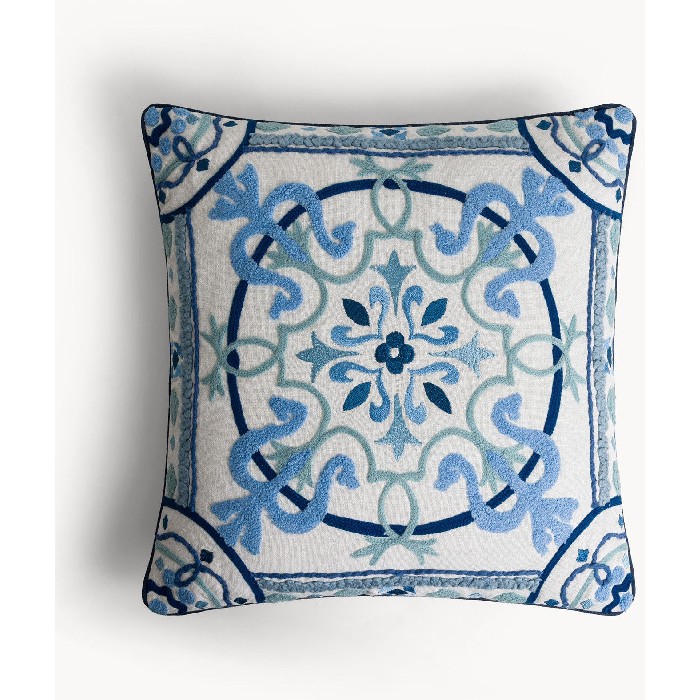 home-textiles/cushions-cushion-covers/coincasa-geometric-pattern-cotton-cushion-45cm-x-45cm-7477818